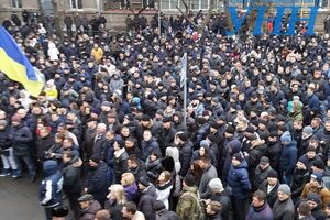 Милиционеры, не прошедшие аттестацию, продолжают протестовать против нее – теперь в судах