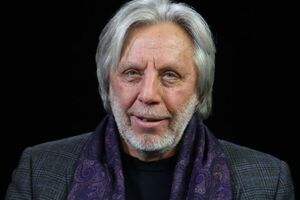 Владимир Назаров: Кагэбэшная братия не посмела бы просто так забыть возложить цветы стеле Киева