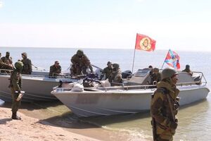 "Азовская флотилия ДНР" состоит из рыболовецких баркасов, отобранных у местного населения