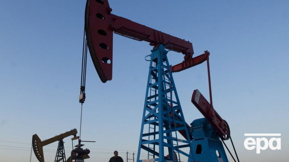 Стоимость нефти Brent опустилась