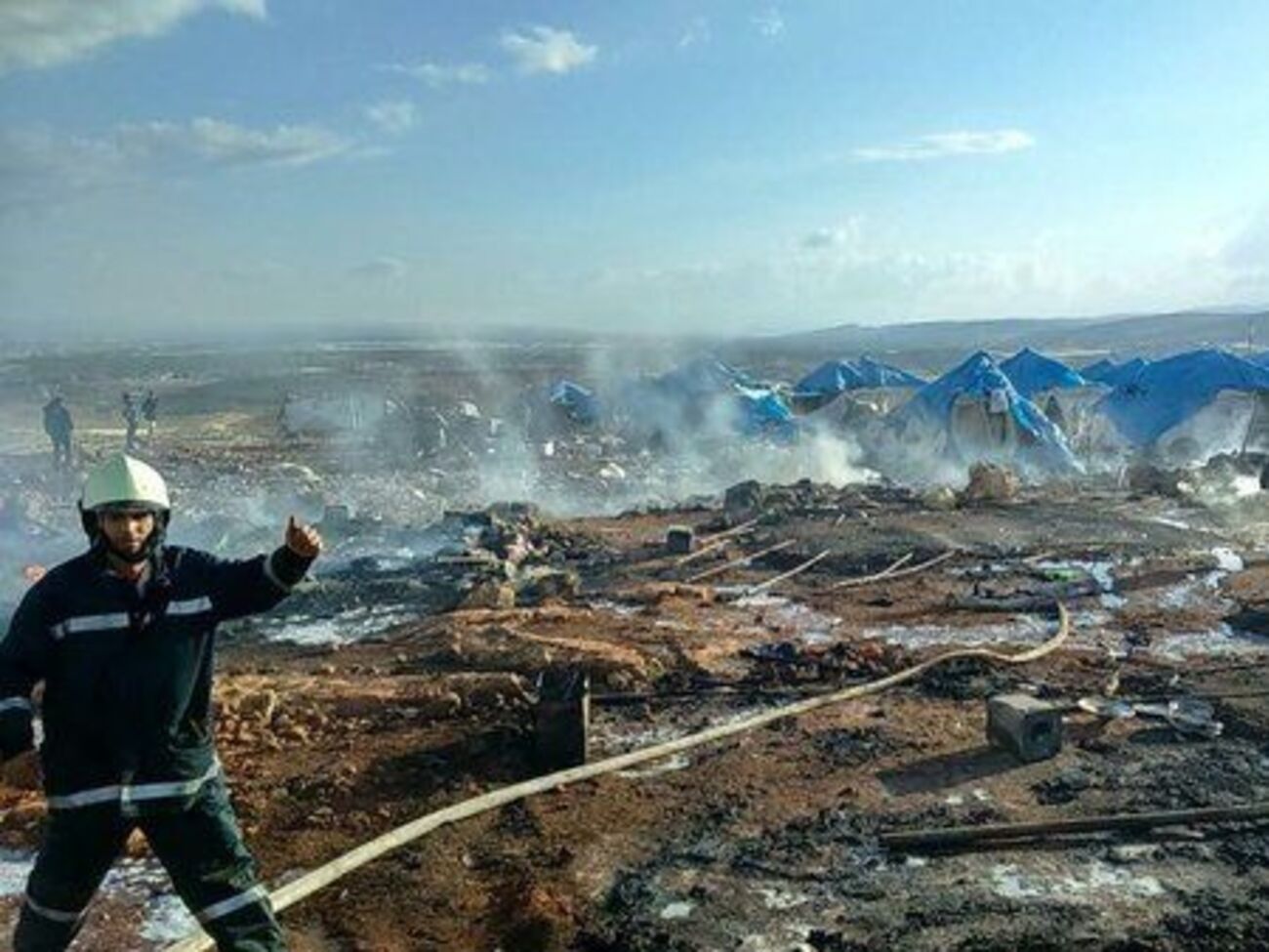 Лагерь в Сармаде после бомбежки