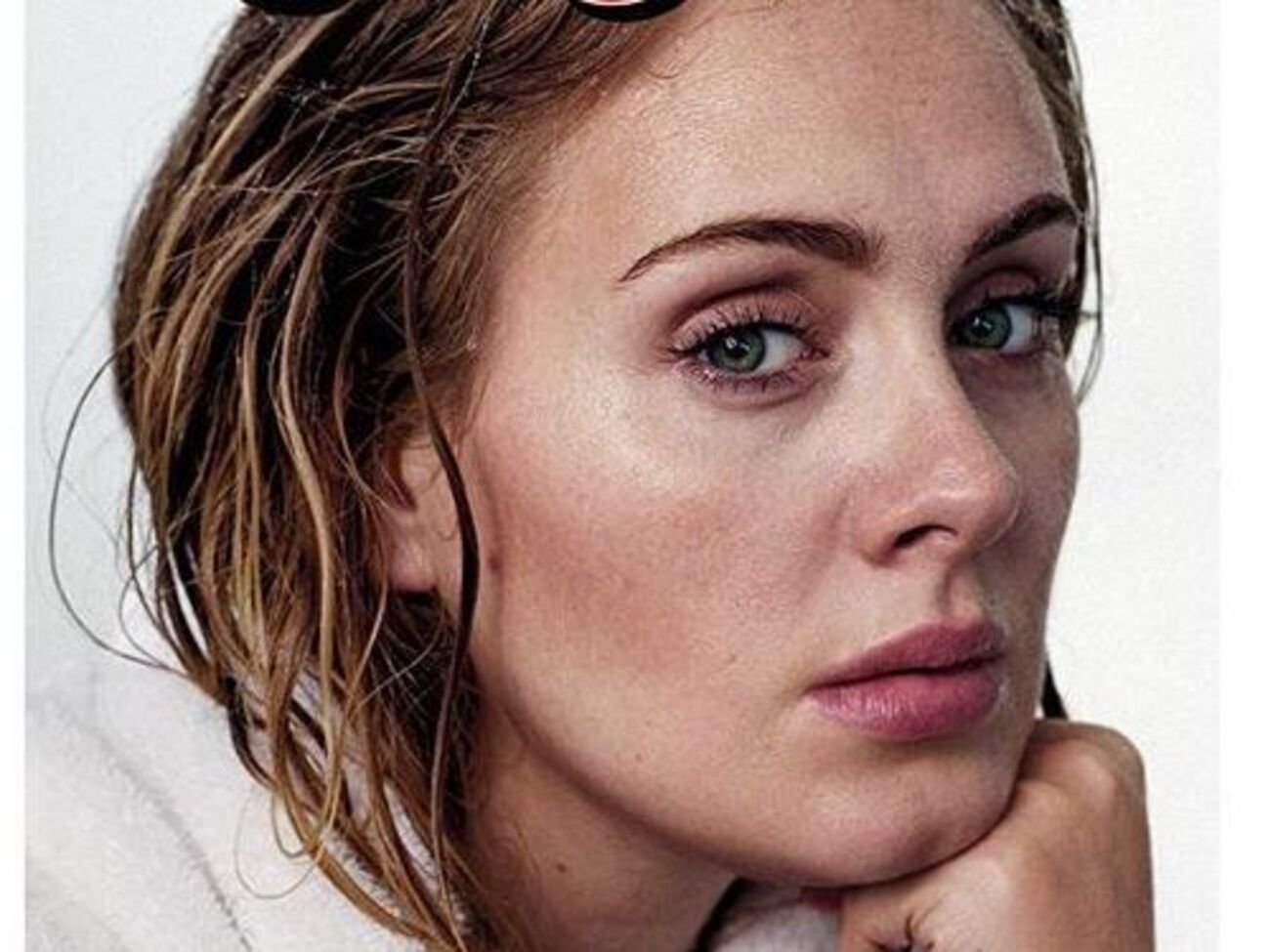 Адель заверила, что готова родить геям ребенка