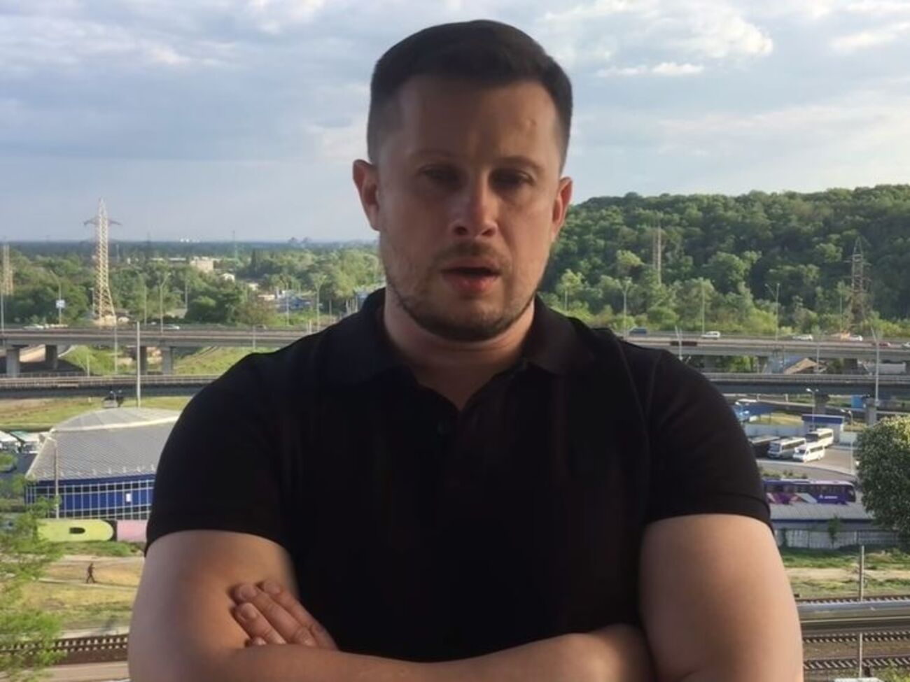 Билецкий:&nbsp;Я обращаюсь к президенту с тем, чтобы этот человек был снят им как позорящий имя и достоинство украинского солдата