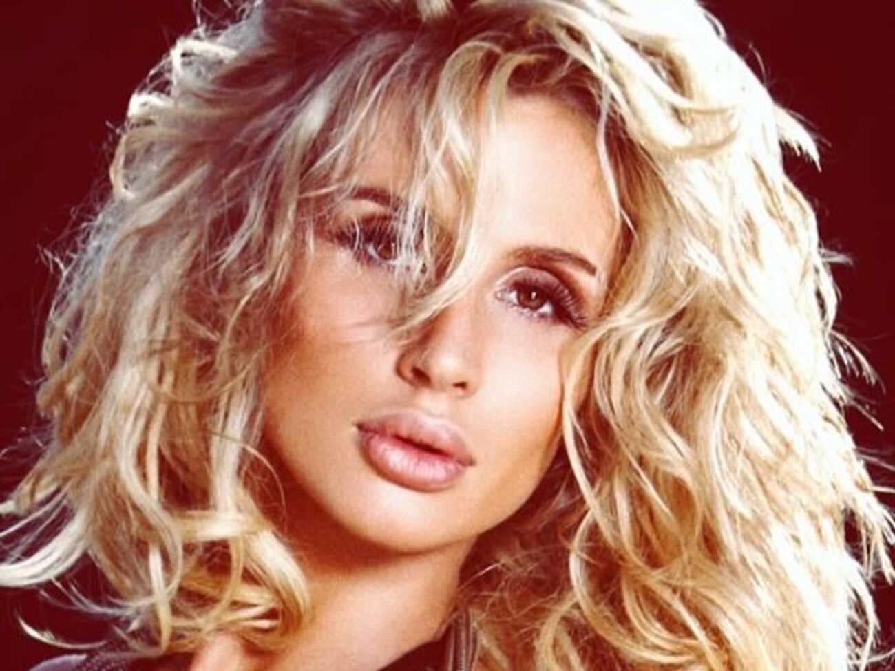 Loboda представила сразу несколько промо-роликов спорт-клуба "Царский"