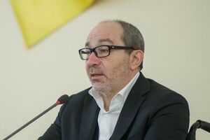 Накануне Дня Победы Геннадий Кернес обратился к харьковчанам
