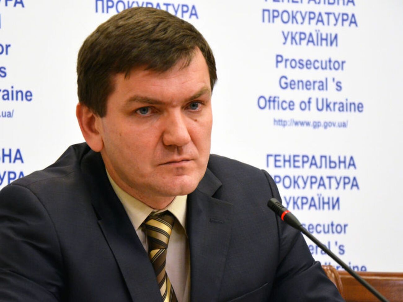 Горбатюк:&nbsp;Пусть назовет имена, кто на него давит, мне самому интересно