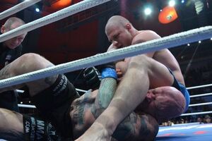 На счету 45-летнего Монсона стало 59 побед и 26 поражений