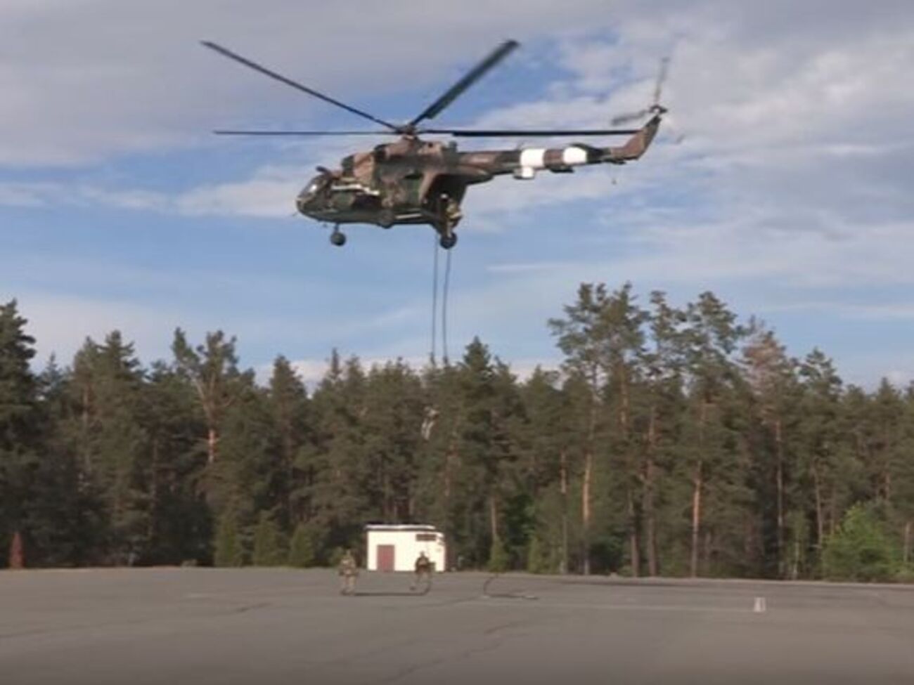 Бойцы спецподразделения СБУ "Альфа" провели военные учения