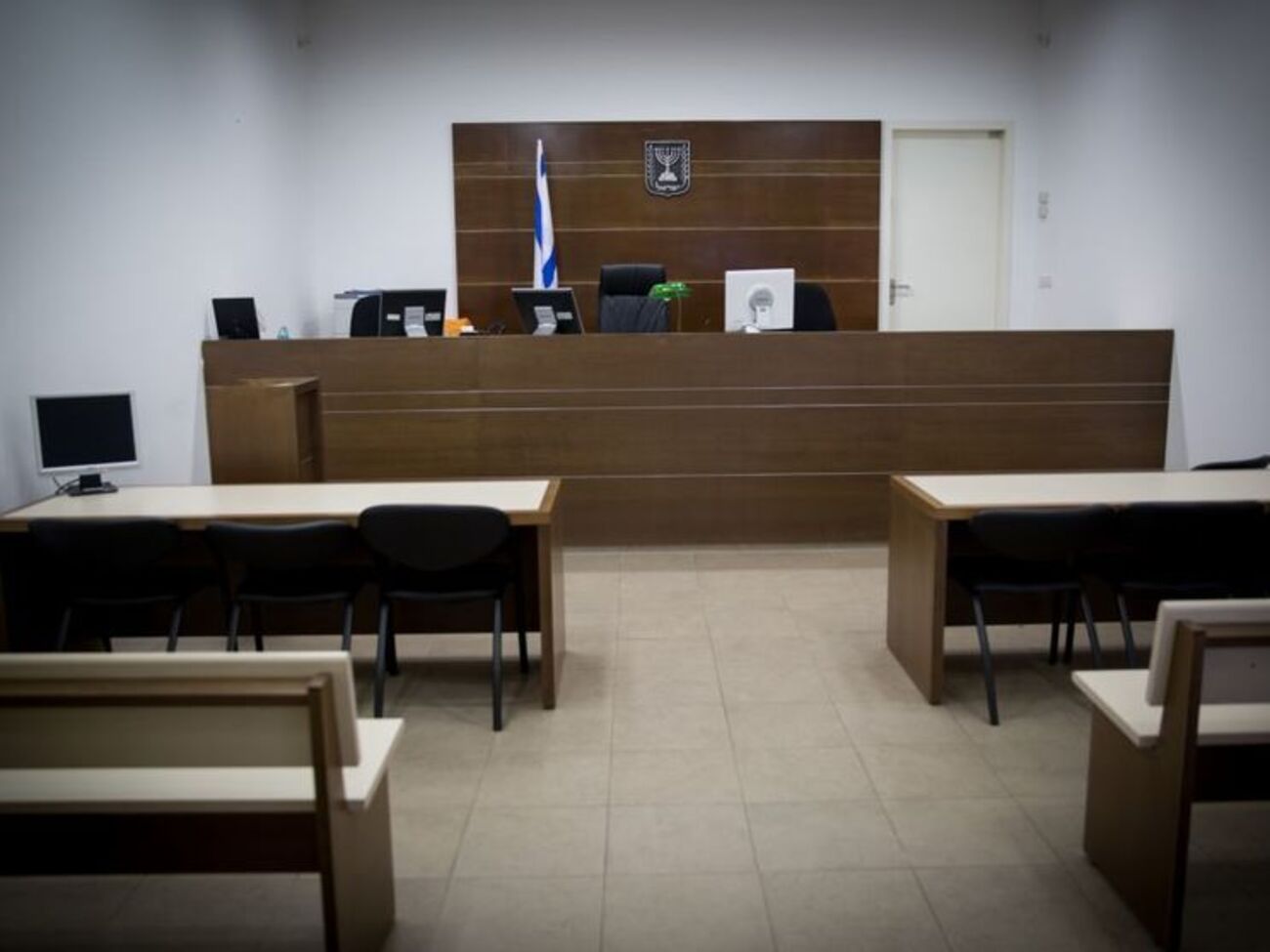 Судья, рассматривавший дело, назвал иск нереалистичным и посоветовал израильтянину просить помощи в другом месте