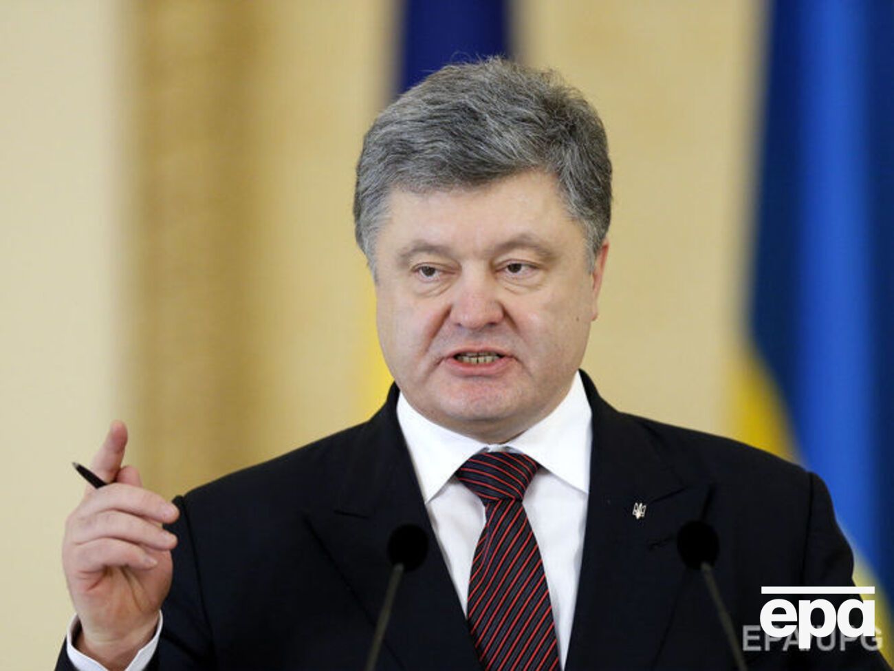 Порошенко:&nbsp;В прошлом веке появились еще такие почетные звания, как петлюровец и бандеровец