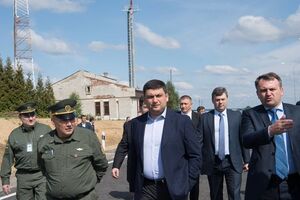 Гройсман предупредил, что две недели из трех месяцев, выделенных на изменение ситуации на таможне, уже прошли