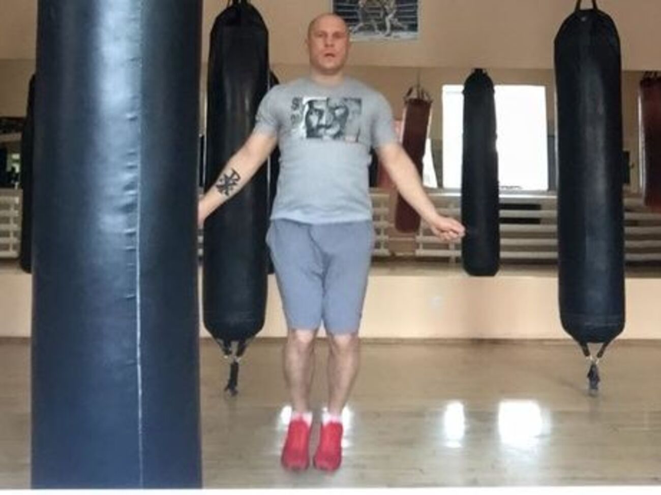 Кива считает наркоманами 25% народных депутатов