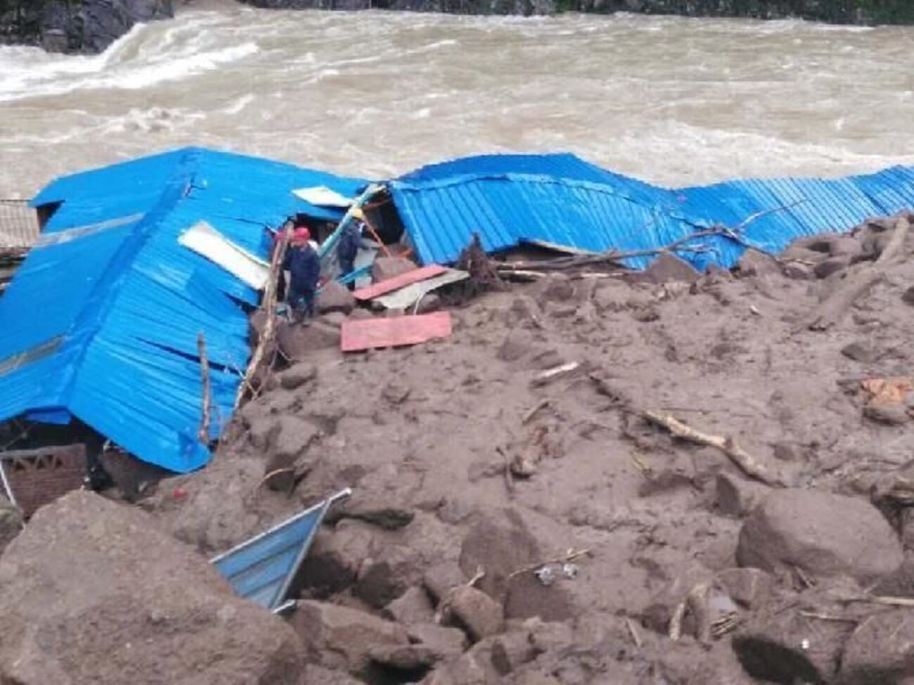 Причиной оползня в Китае стали сильные проливные дожди