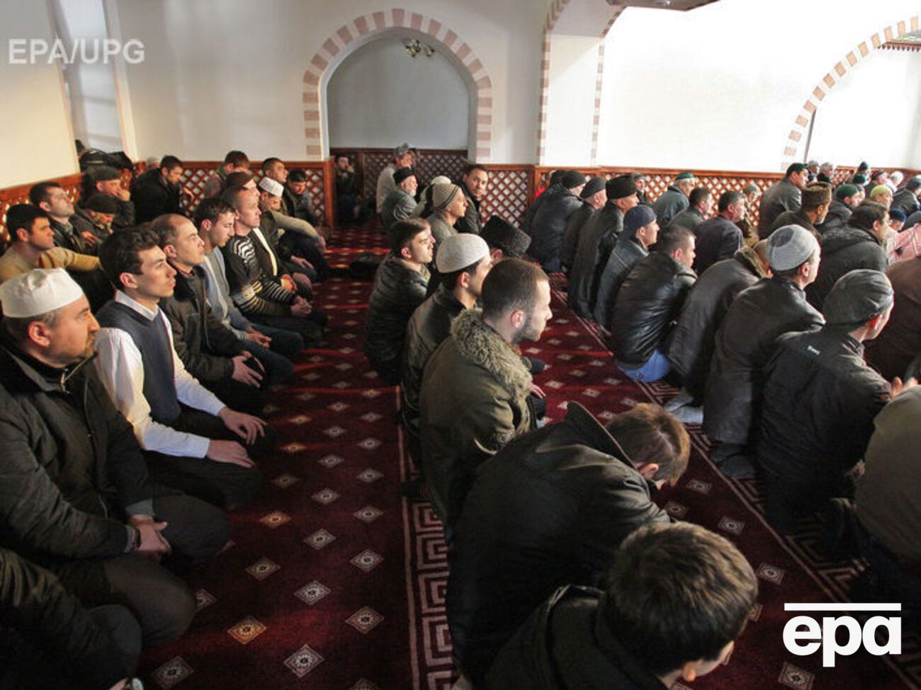 "Прокурор" уверяет, что российские силовики не заходят внутрь мечетей