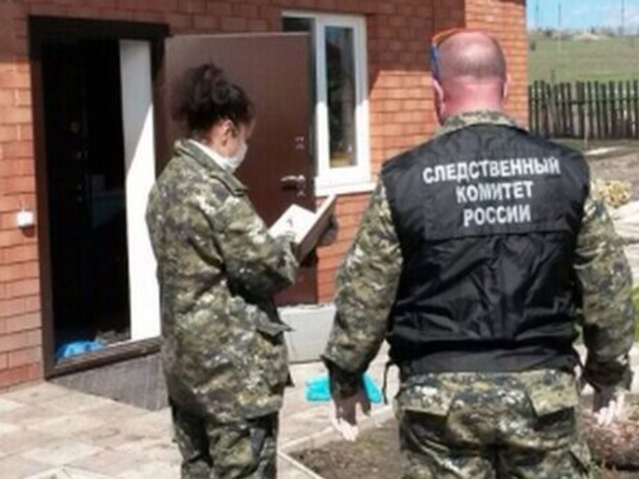 Подозреваемые указали, где спрятали украденное из дома родителей полицейского