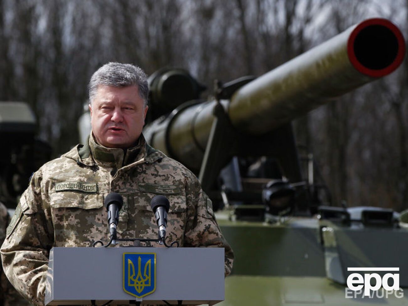 Порошенко:&nbsp;Украина опять дает отпор, с той только разницей, что сейчас враг пришел к нам не с запада, а с востока