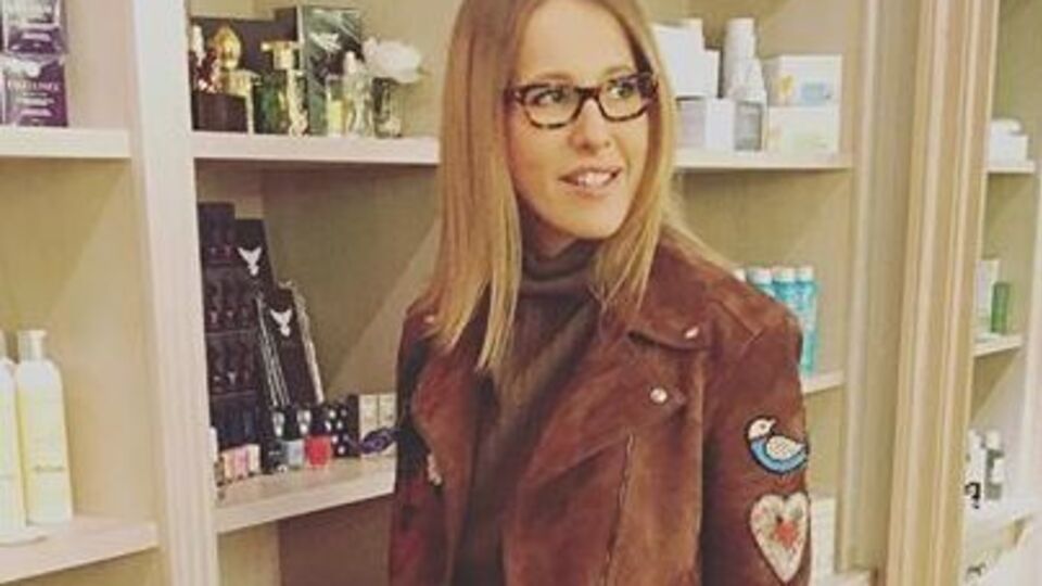 Собчак: Вернувшись с войны в Брянск, бабушка и дедушка воспитали двух дочерей, прожили вместе всю жизнь... Вечная память!.. Спасибо вам за жизнь! С праздником!