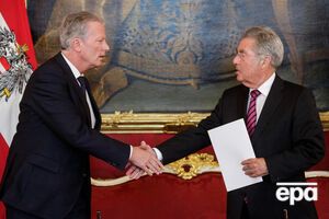 Президент Фишер (справа) и временный канцлер Миттерленер