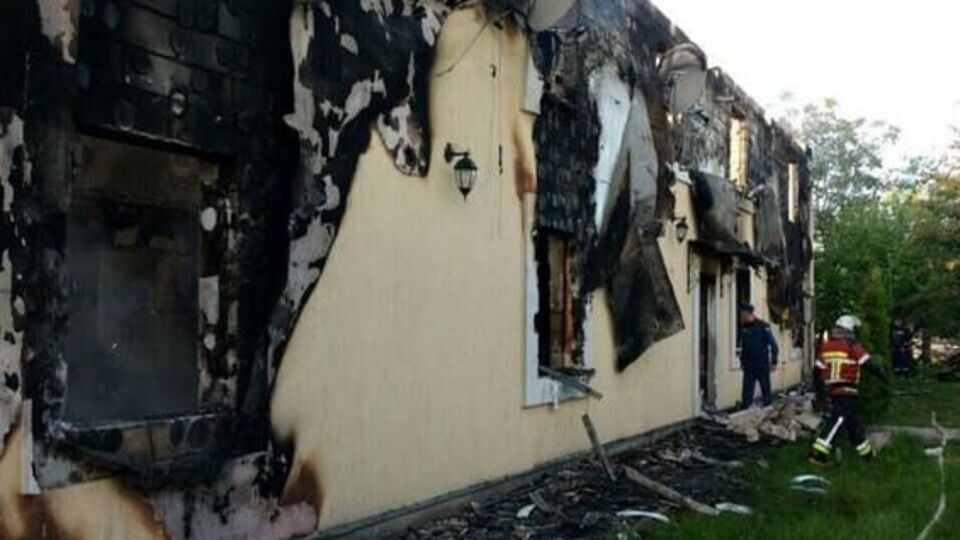 В результате пожара в доме престарелых погибли 17 человек
