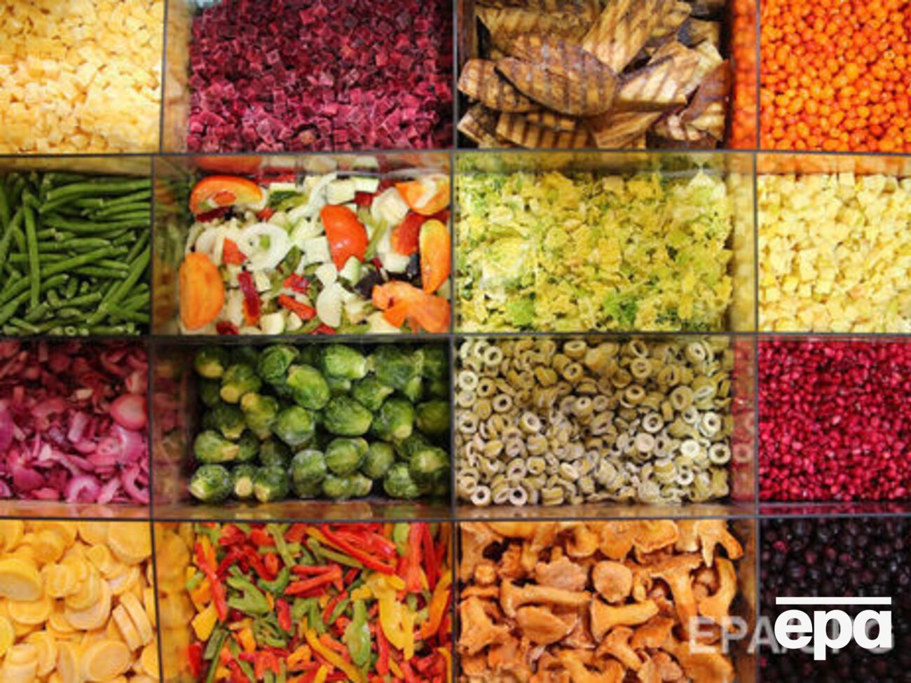 Из-под запрета частично выйдут мясо домашней птицы и мороженой говядины, а также сушеные и замороженные овощи