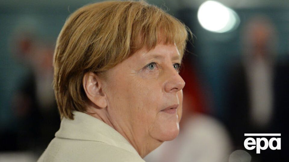 Меркель не видит причин для снятия санкций с РФ