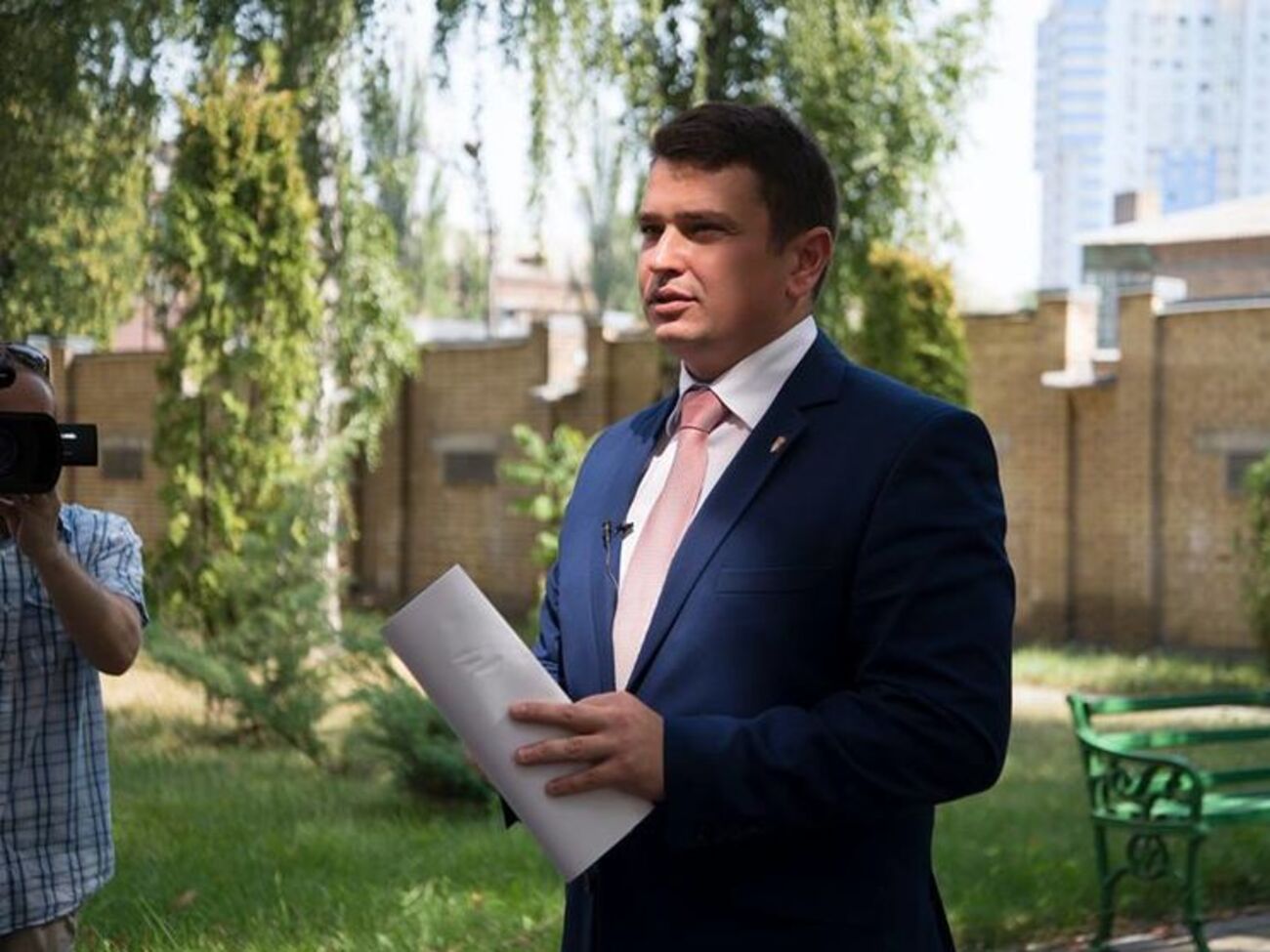 Сытник: Предлагаю всем, кто&nbsp;заявляет, что подписи от их имени сфальсифицированы, прийти в НАБУ и дать образец почерка