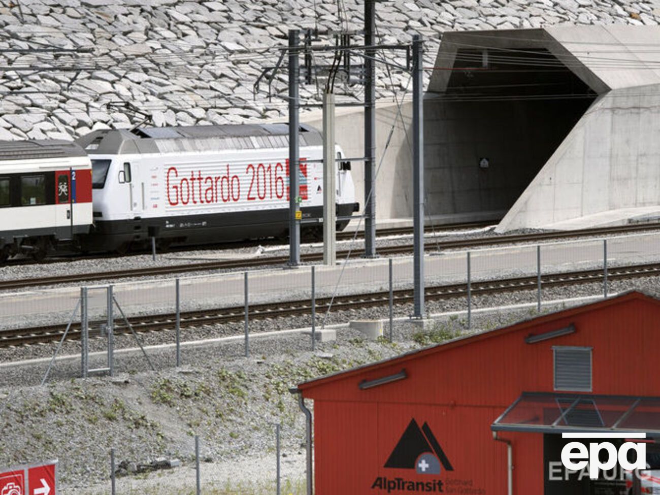 В Швейцарии открыли самый длинный железнодорожный тоннель в мире. Фоторепортаж