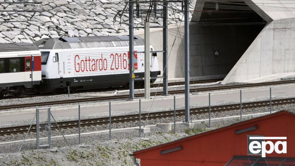В Швейцарии открыли самый длинный железнодорожный тоннель в мире. Фоторепортаж