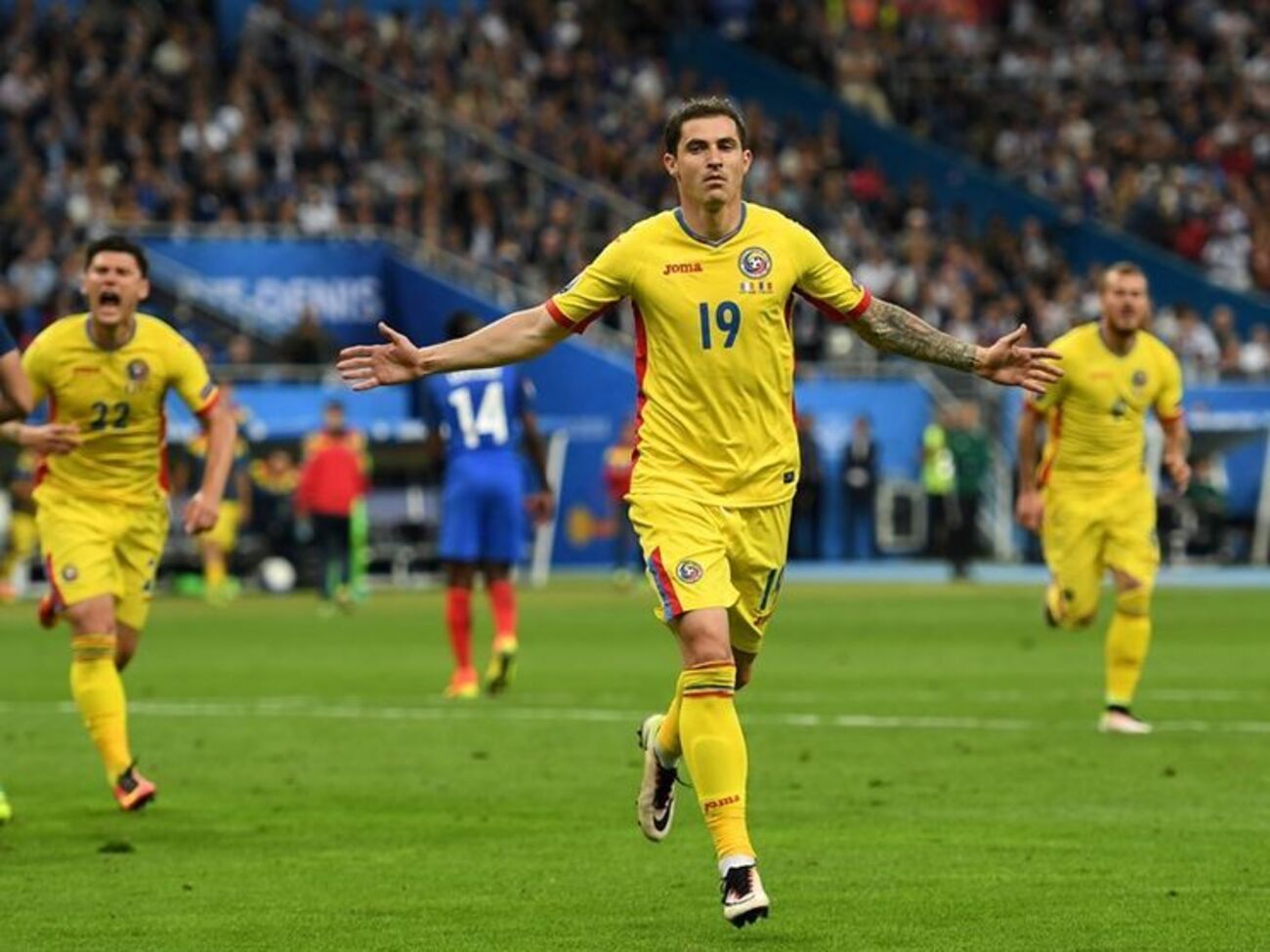 Сборные Франции и Румынии открывают Евро 2016