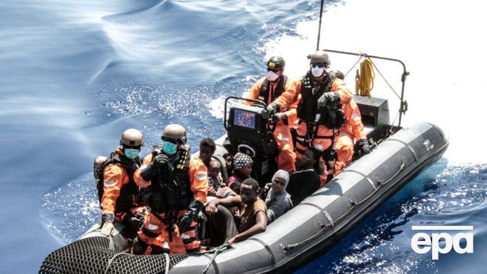 Мигрантам часто не удается пересечь Средиземное море