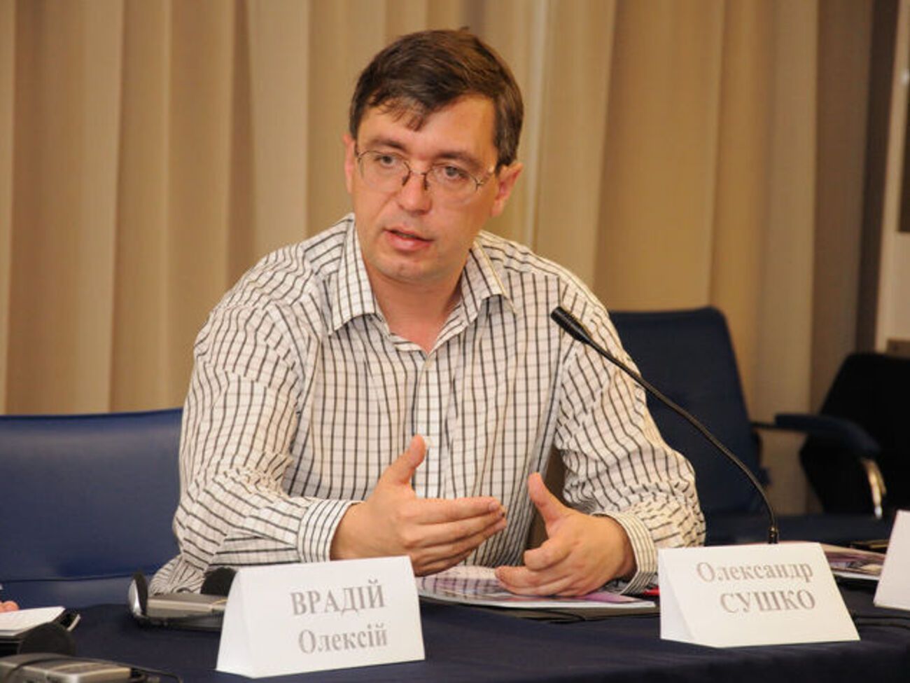 Сушко: Европарламент пока только начал рассмотрение украинского вопроса в комитете