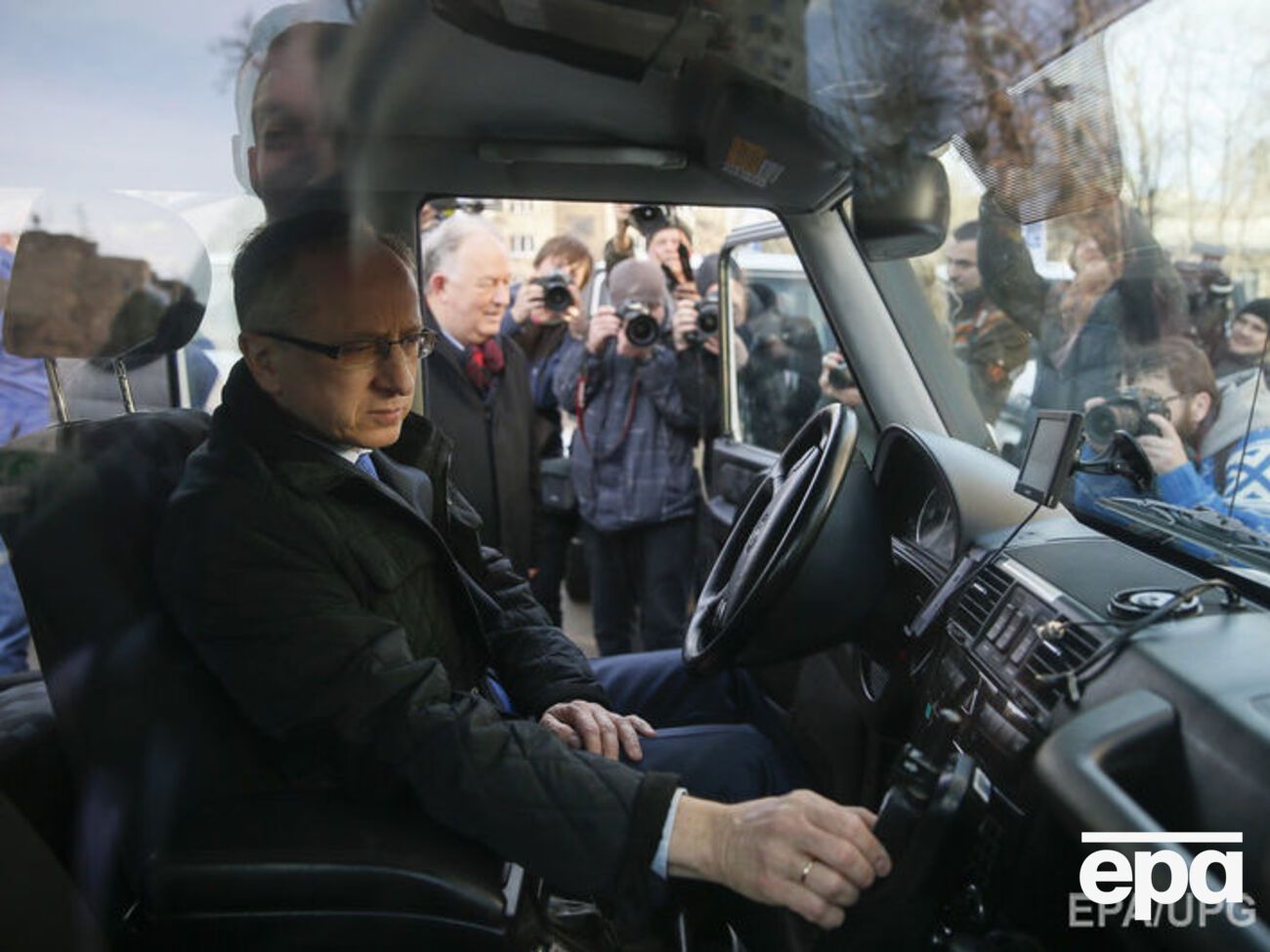 Томбинский считает, что резолюция Сената не повлияет на внешнюю политику Франции