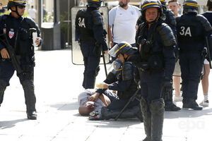Один из футбольных фанатов получил серьезные ранения