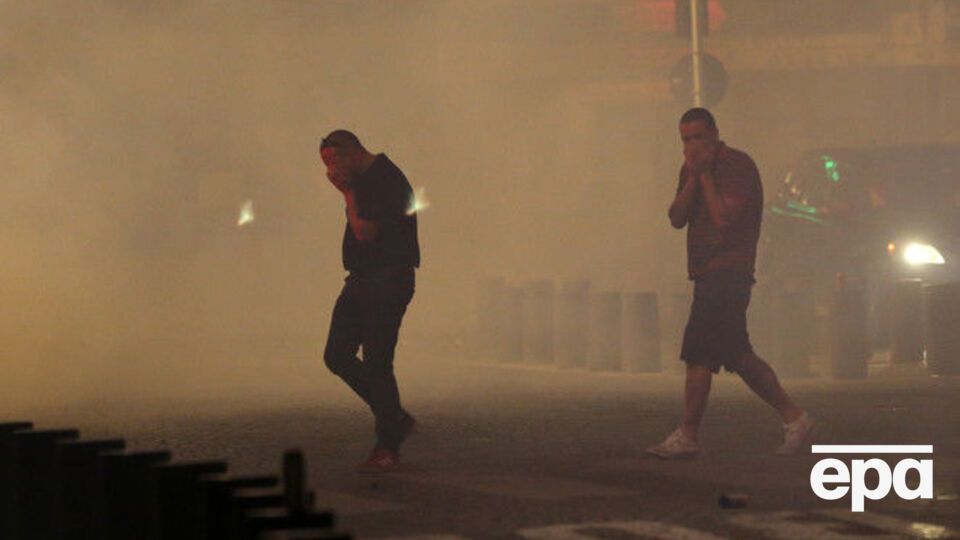 Полицейские применяли слезоточивый газ