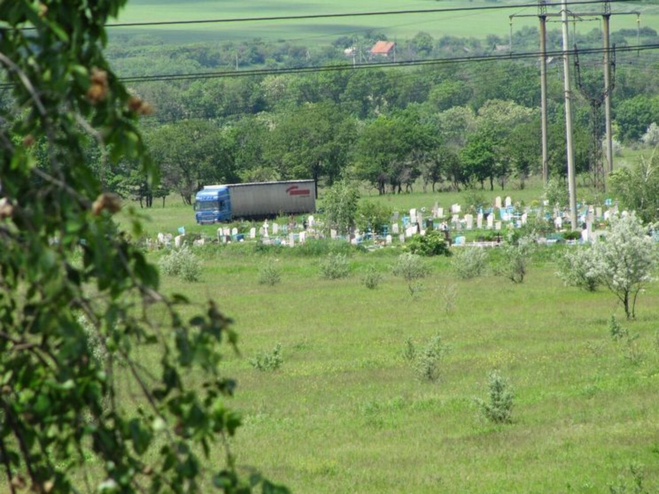 Родион Шовкошитный: 20-тонная фура в отстойнике около одной из дыр