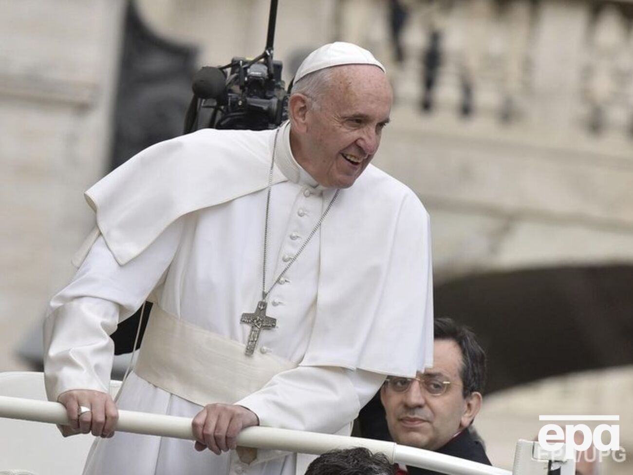 Папа Римский учредил комитет по оказанию помощи Украине