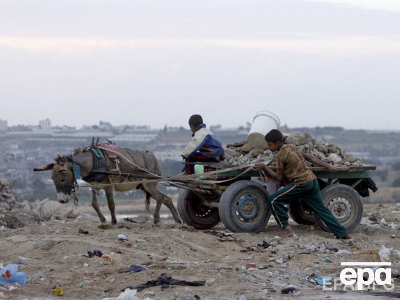 В ООН призвали бороться с детским трудом в мире