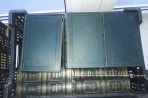 Учебники, которые незаконно перевозил задержанный, датированы XVIII–XX веками