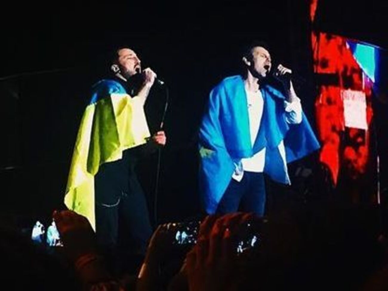 Вакарчук и&nbsp;Ислямов спели&nbsp;песню "Обійми" на крымскотатарском языке