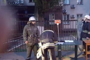 Рано утром загорелось здание Соломенского райсуда