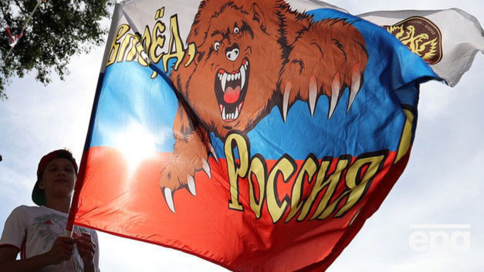 Полиция Франции провела обыски в отеле российских фанатов