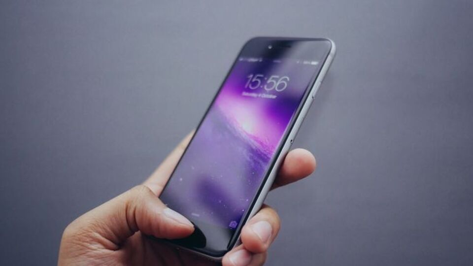 Новая iOS выйдет осенью