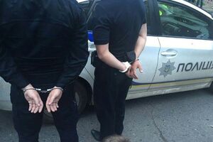 Задержанные требовали от водителя взятку за возвращение изъятых документов