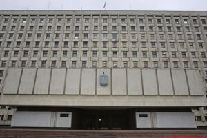 В списке кандидатов в ЦИК, который предложил Порошенко, не оказалось ни одного представителя Оппозиционного блока, "Батьківщини", Радикальной партии и группы "Воля народу"
