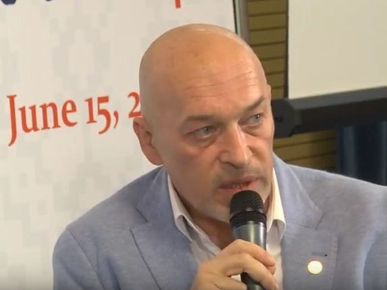 Тука рассказал о реальном количестве вынужденных переселенцев в Украине