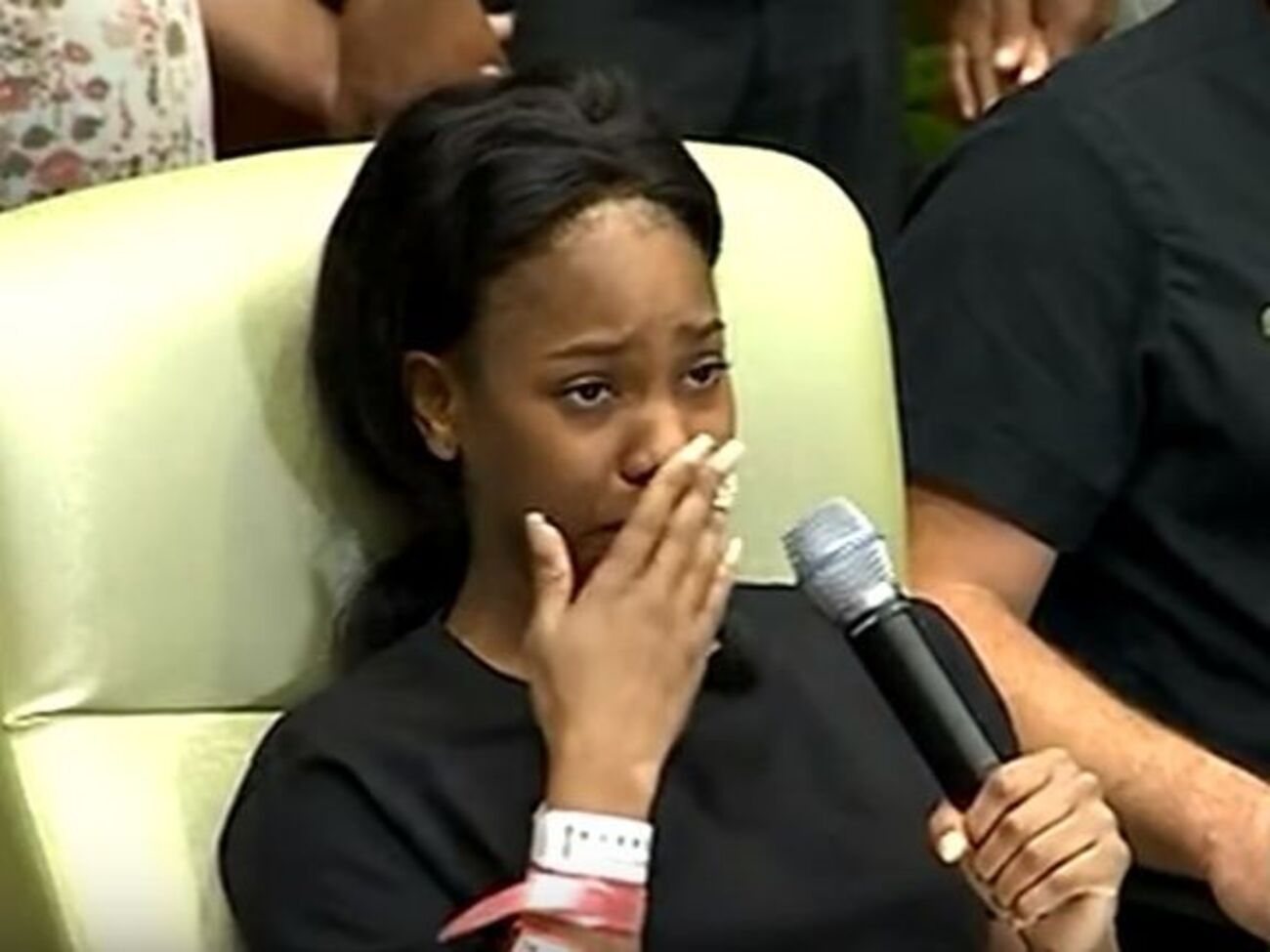 Выжившая после стрельбы в Орландо девушка рассказала о мотивах убийцы