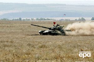 Танк РФ с флагом террористической организации "ДНР"