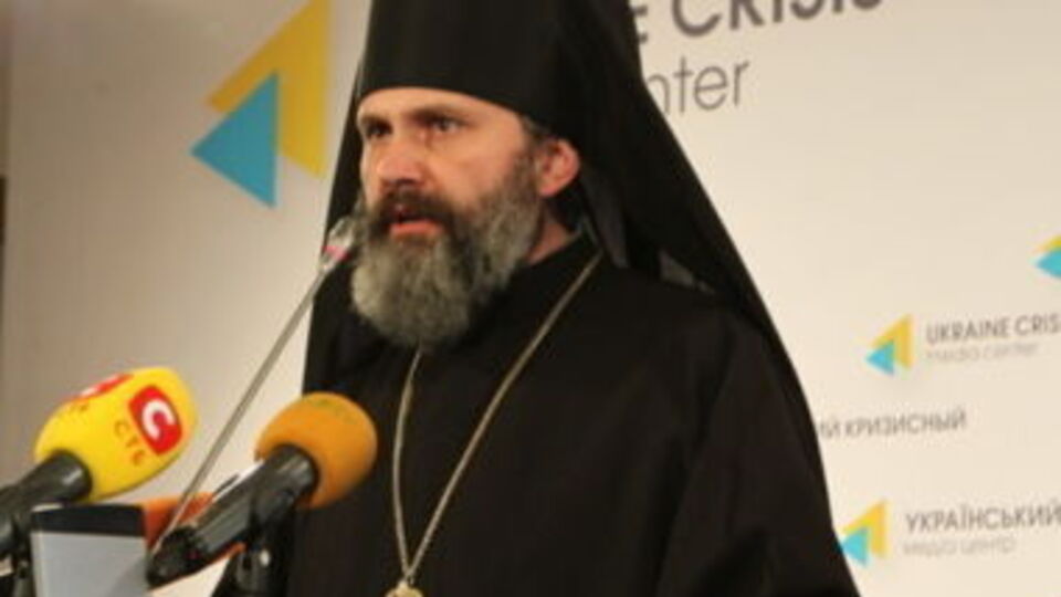 Архиепископ Симферопольский и Крымский Климент сообщил, что на него оказывается давление