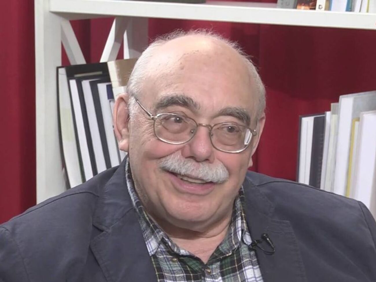 Александр Пасхавер:&nbsp;Если берешь достаточно большую взятку, твоя жизнь дальше ничего не стоит. Ты становишься зависимым. Не будешь слушаться, тебя дешевле убить, чем уговаривать