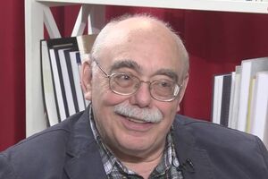 Александр Пасхавер: Если берешь достаточно большую взятку, твоя жизнь дальше ничего не стоит. Ты становишься зависимым. Не будешь слушаться, тебя дешевле убить, чем уговаривать